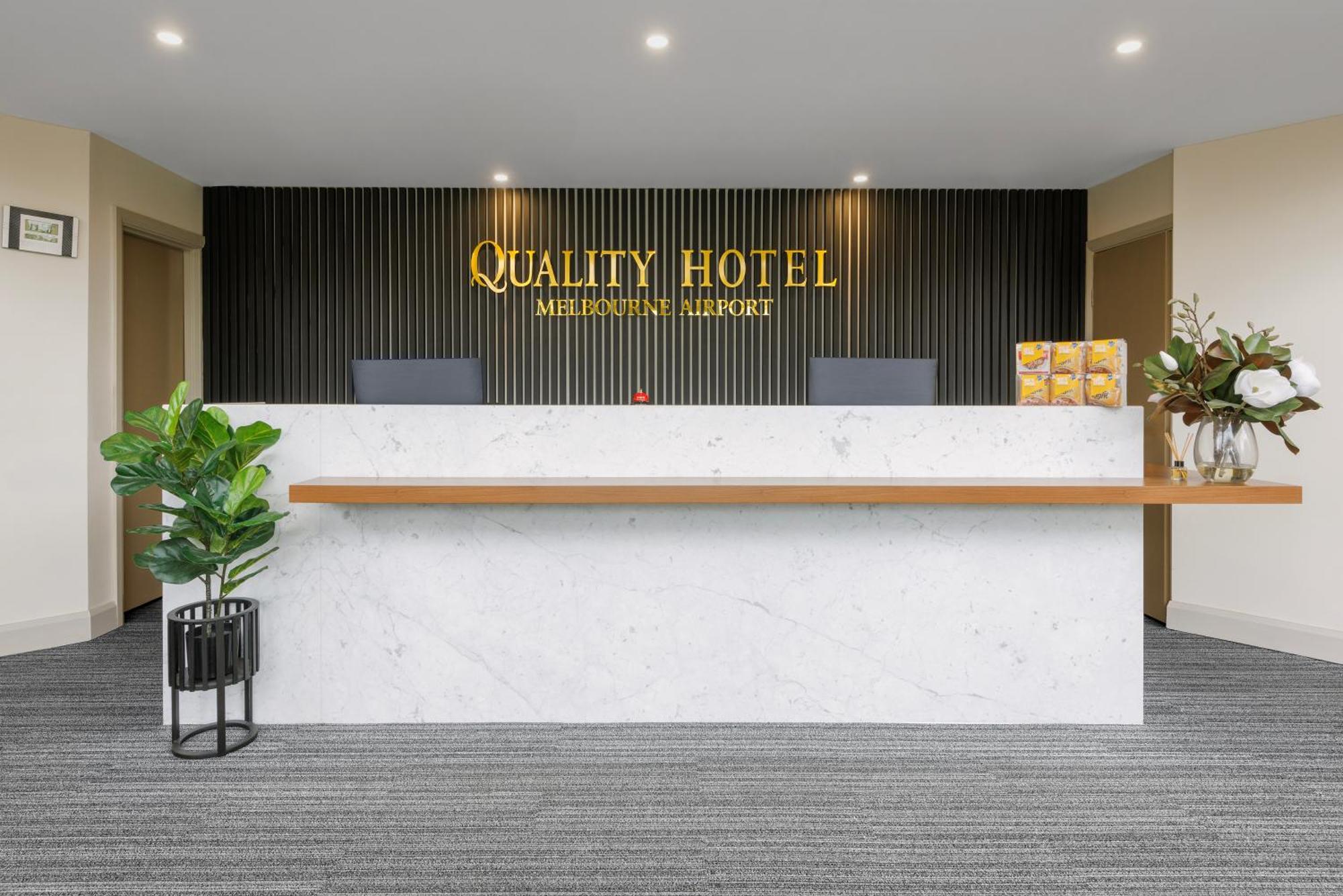 Quality Hotel Melbourne Airport Exterior photo